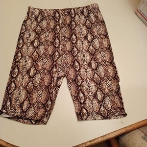 Color Alien Women's Crop Leggings